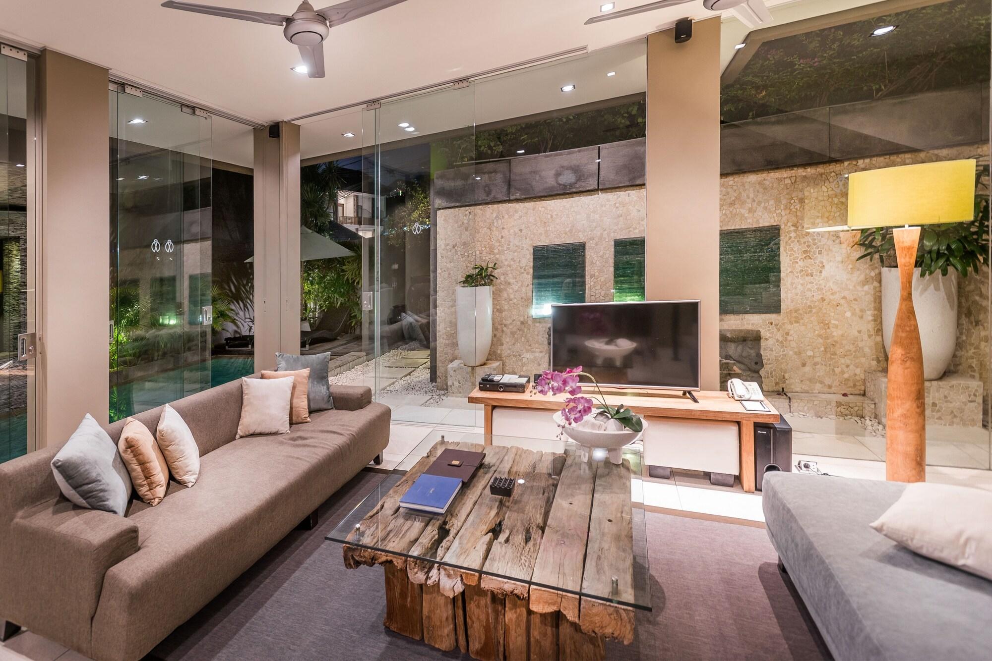 סמיניאק Cicada Luxury Townhouses מראה חיצוני תמונה