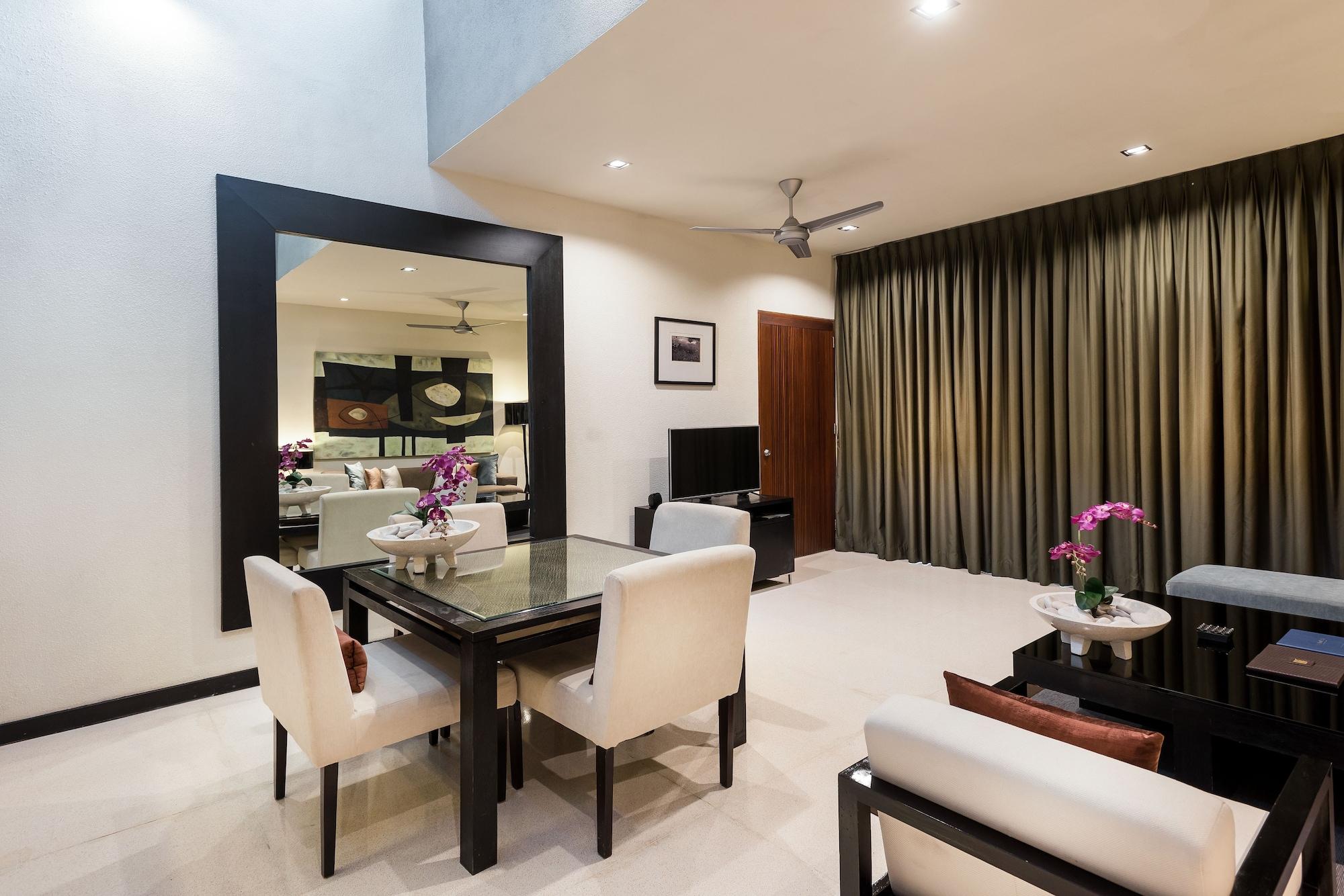 סמיניאק Cicada Luxury Townhouses מראה חיצוני תמונה